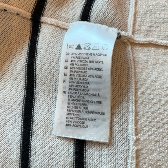 H&M Off the Shoulder Striped Top - XS (fits larger) - Picture 3 of 6